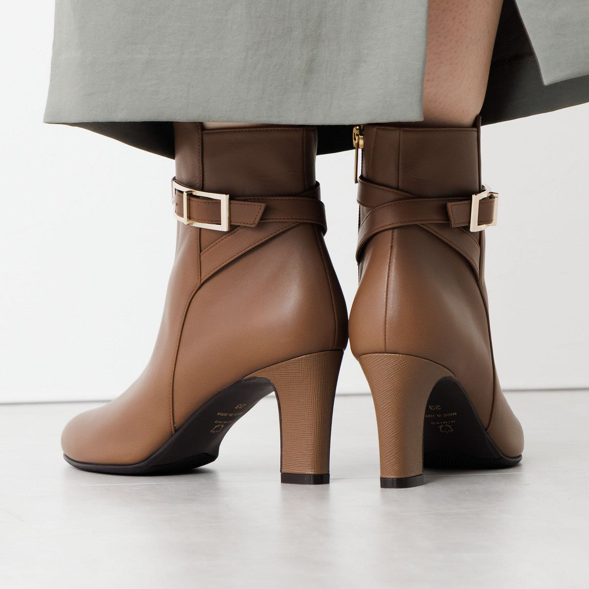 【25AW】サイドバックルヒールブーツ/651410