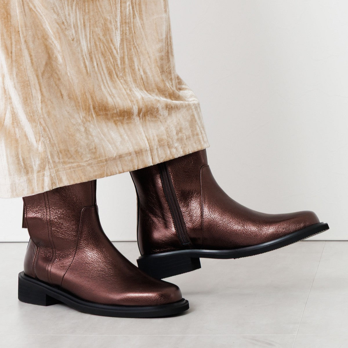 【25AW】サイドジップミドルブーツ/651414