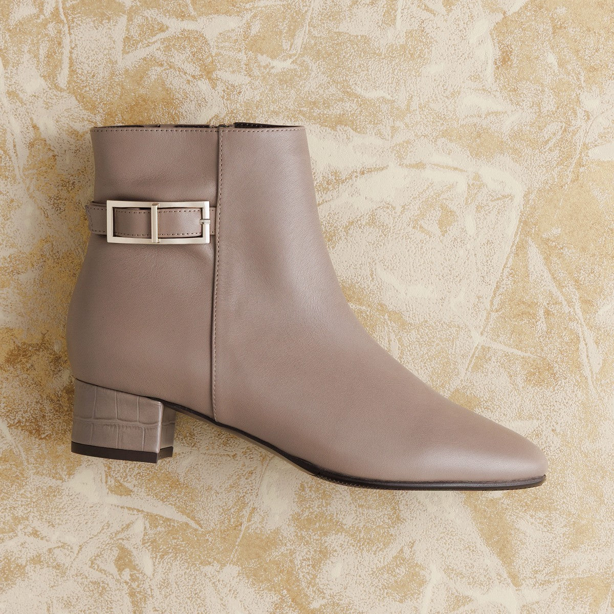 《予約/11月下旬頃入荷予定》スクエアバックルサイドベルトブーツ/651417