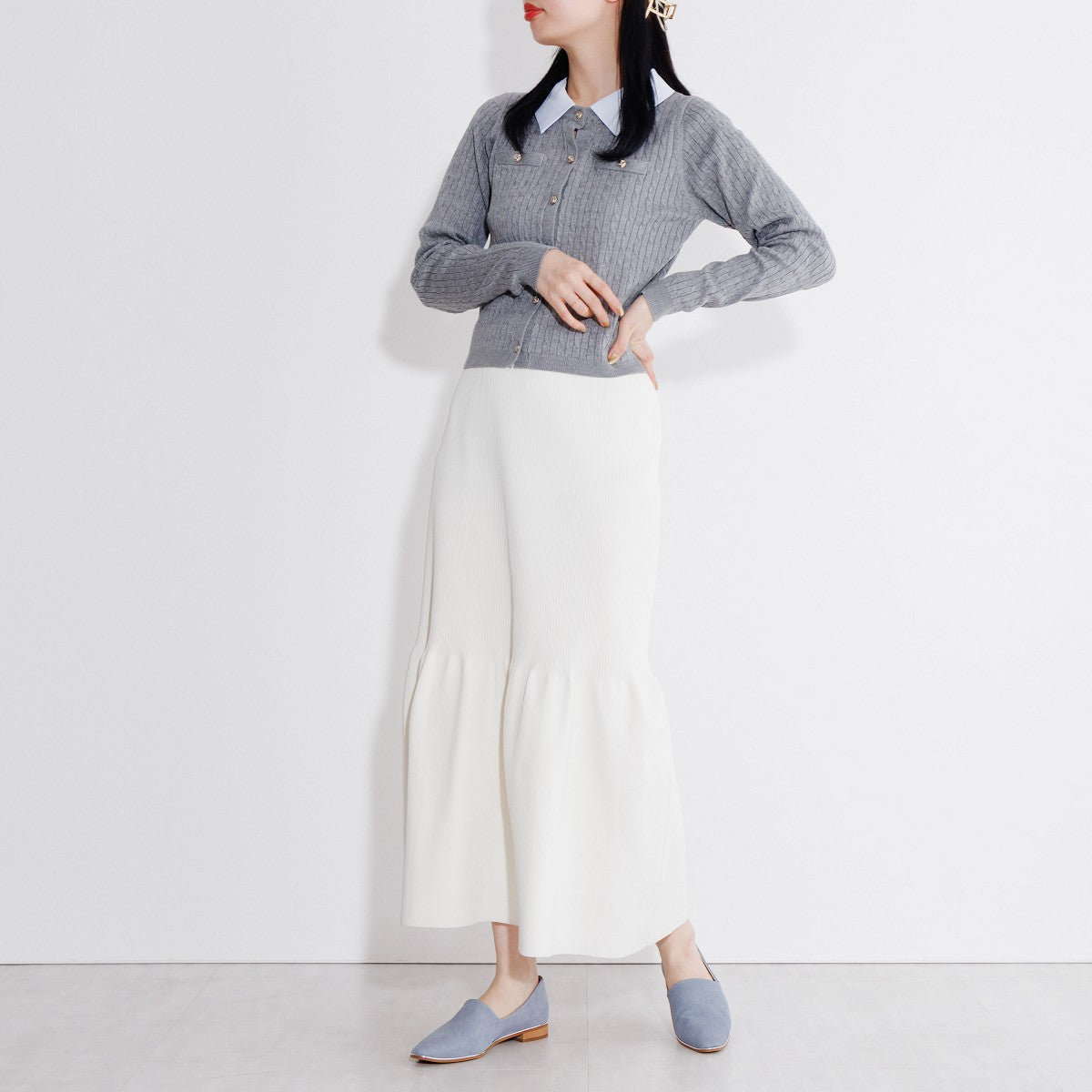 【26SS新色追加】メタルラインソフトレザーフラットパンプス/653101