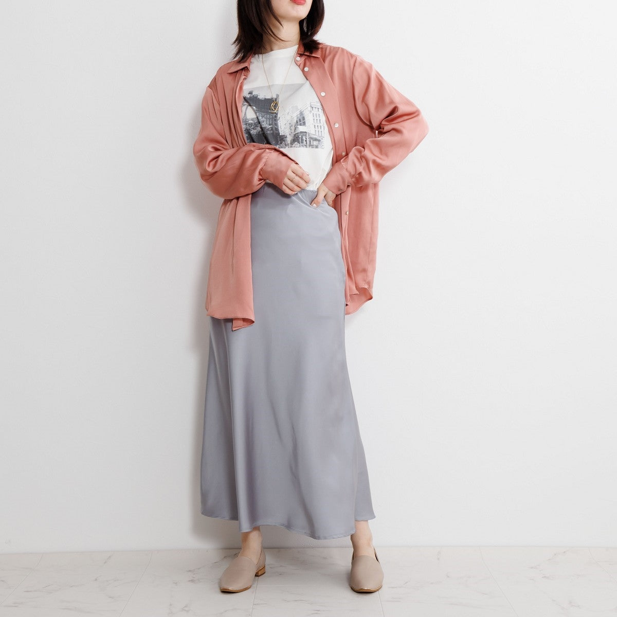 【26SS新色追加】メタルラインソフトレザーフラットパンプス/653101