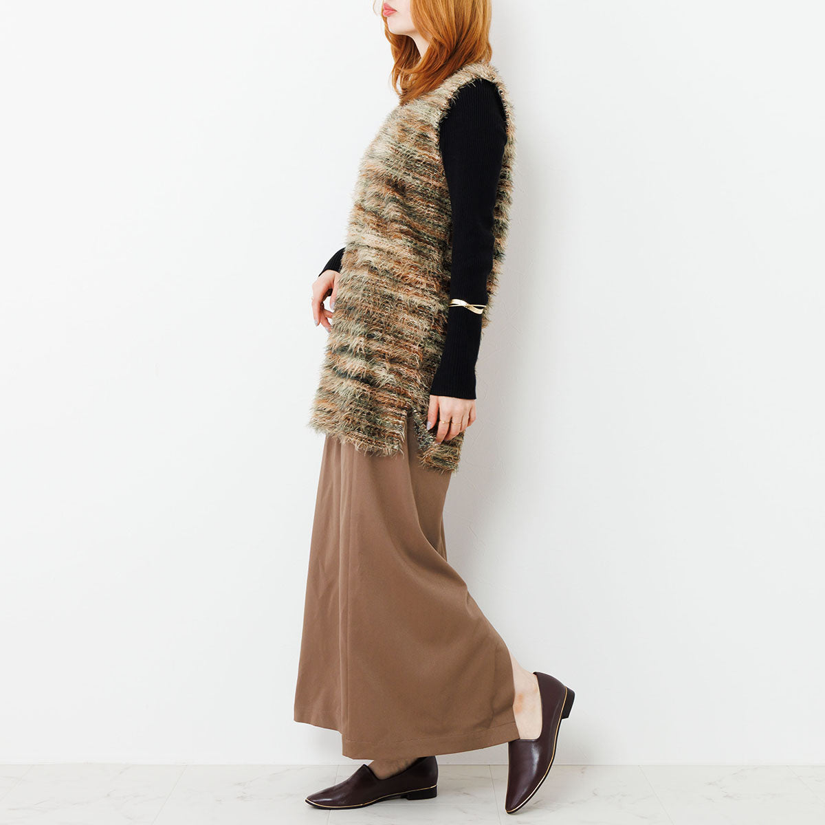 【26SS新色追加】メタルラインソフトレザーフラットパンプス/653101