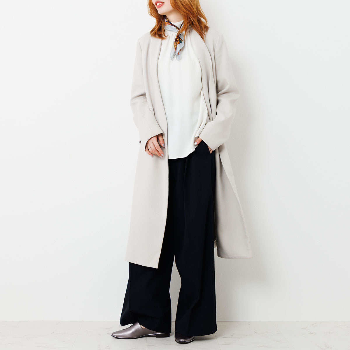 【26SS新色追加】メタルラインソフトレザーフラットパンプス/653101