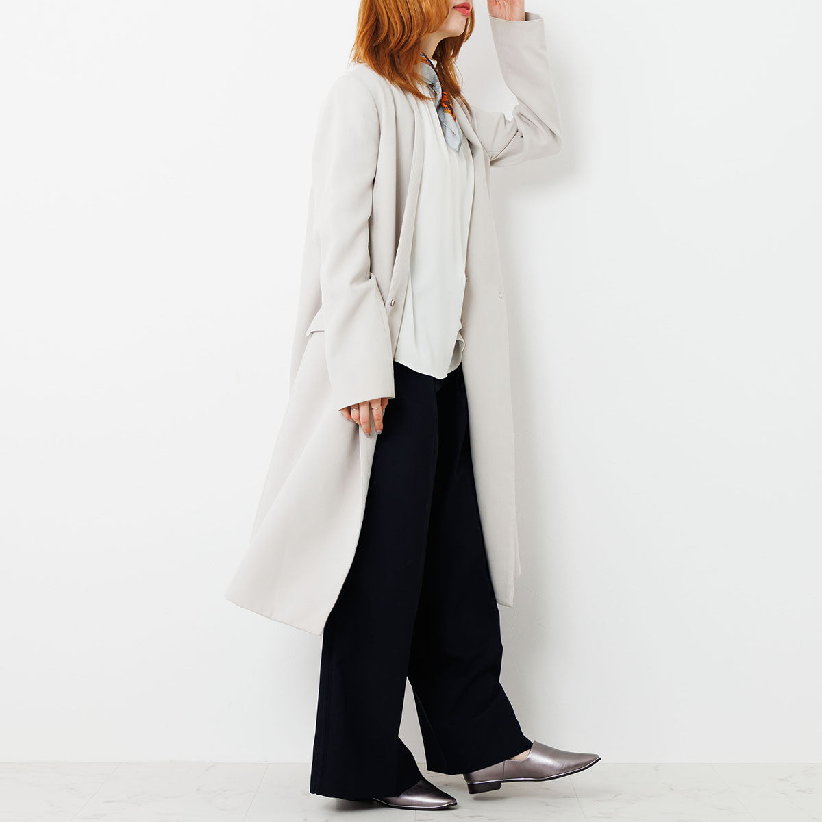 【26SS新色追加】メタルラインソフトレザーフラットパンプス/653101