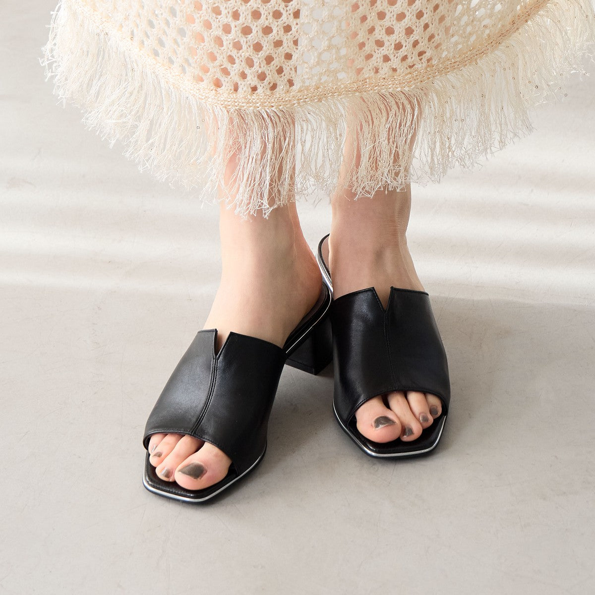 【SALE】Vカットミュールサンダル/653202