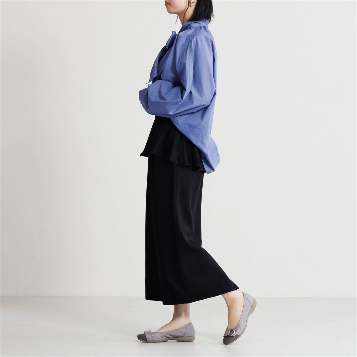 【26AW】メタルベルトスニーカーパンプス/653301