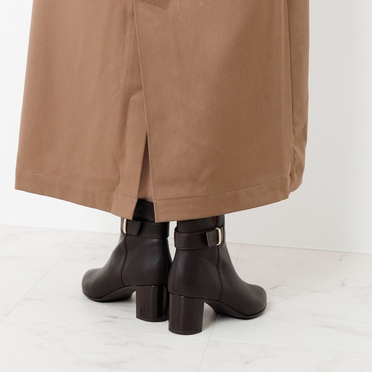 【25AW】5.5cmヒールベルトパーツデザインブーツ/653401