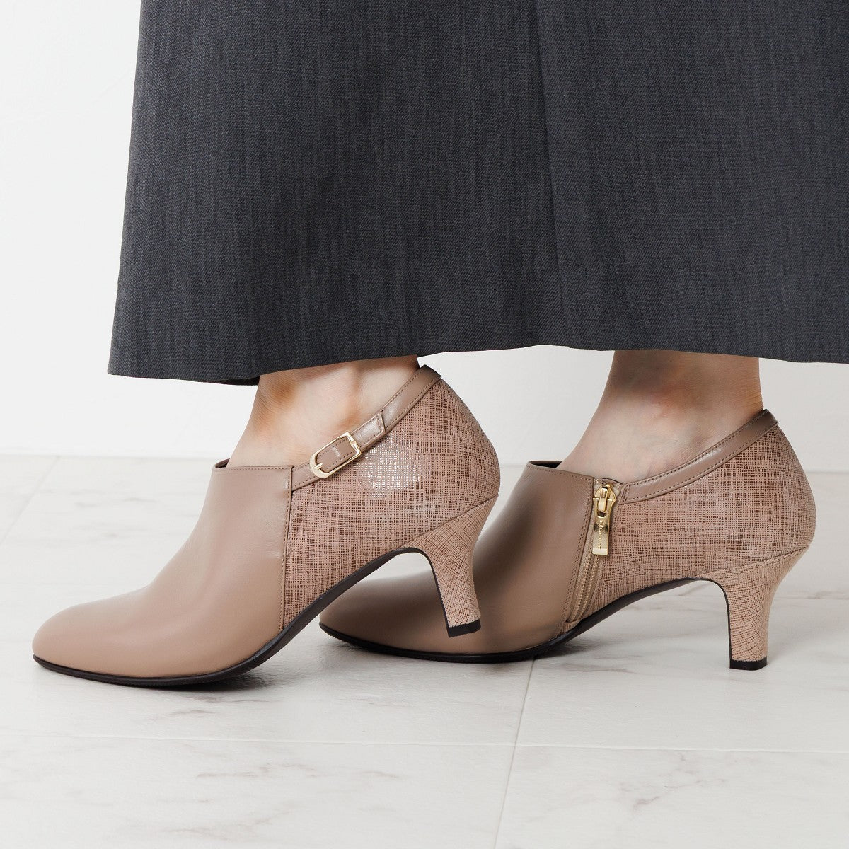 【25AW】ヒールブーティ/655301