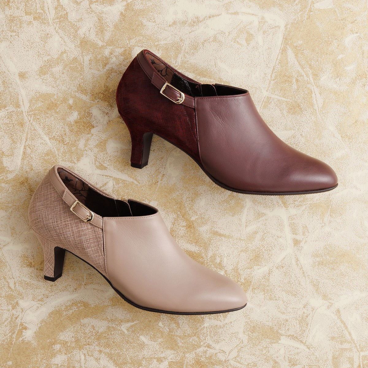 【25AW】ヒールブーティ/655301