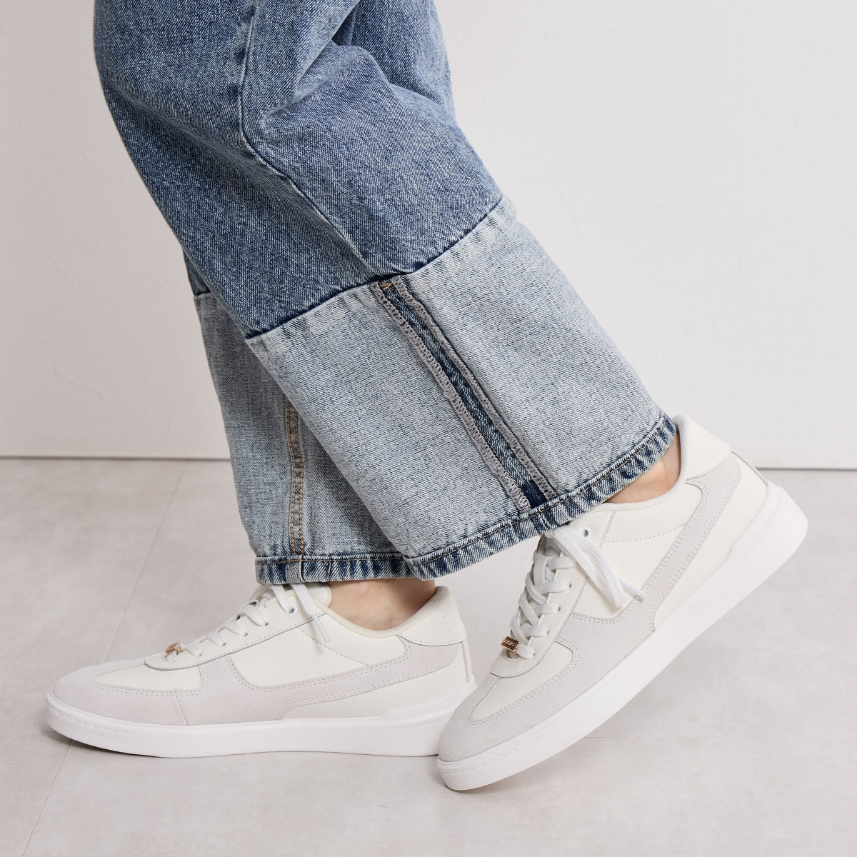 【25AW新色】スエードコンビコートソールスニーカー/657101