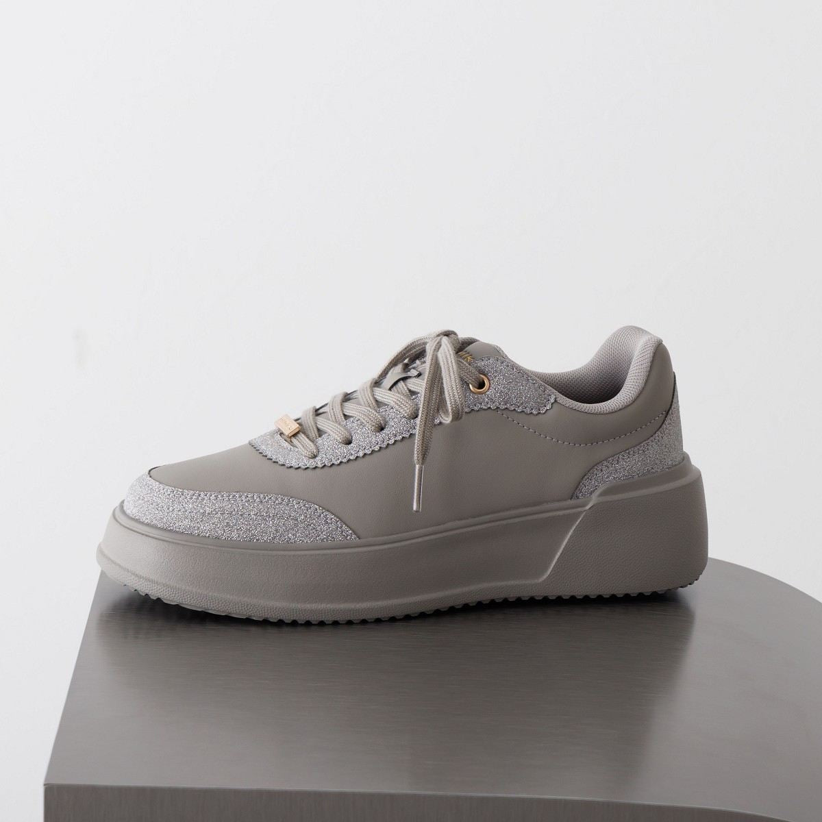 【25AW新色】厚底コートソールスニーカー/657102