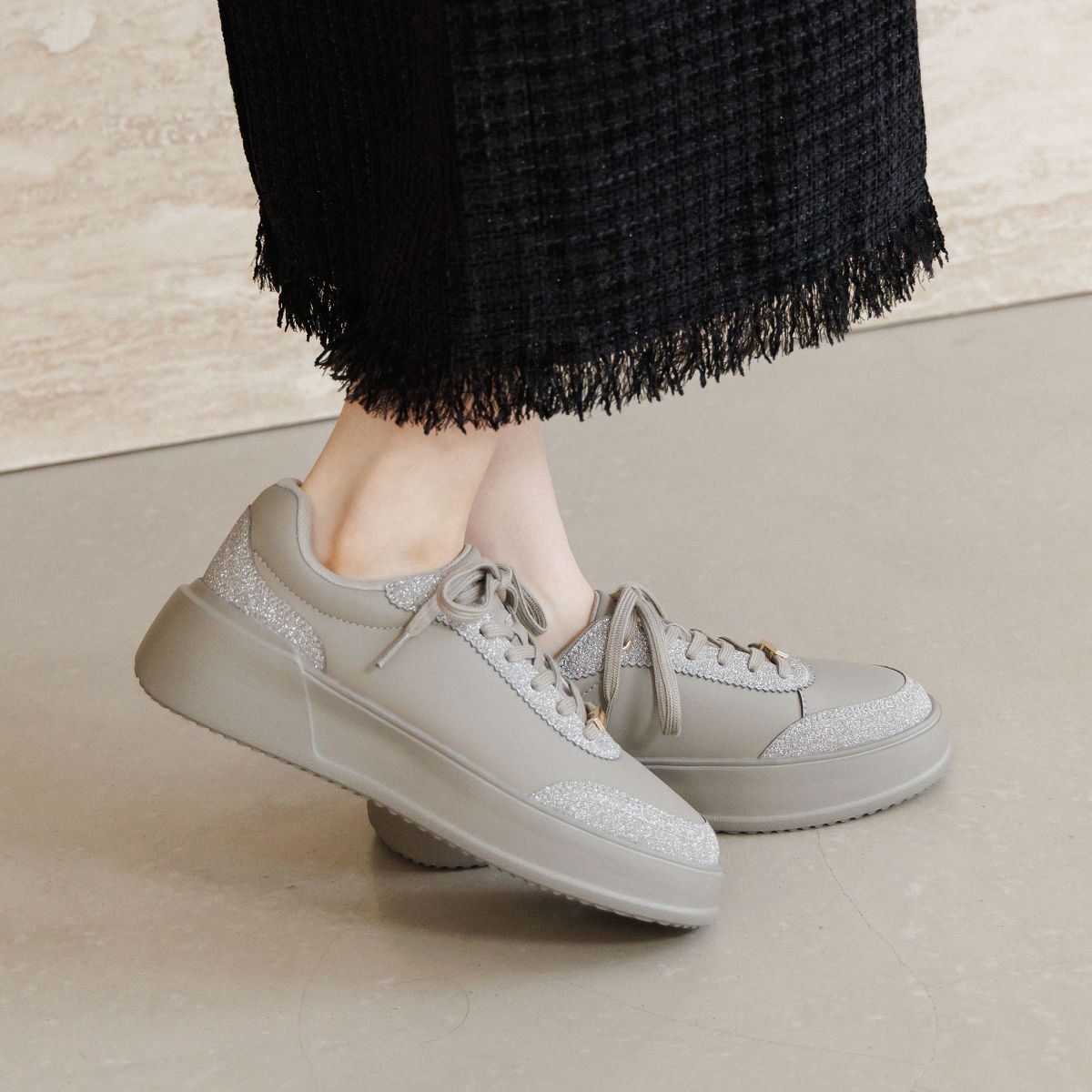 【25AW新色】厚底コートソールスニーカー/657102