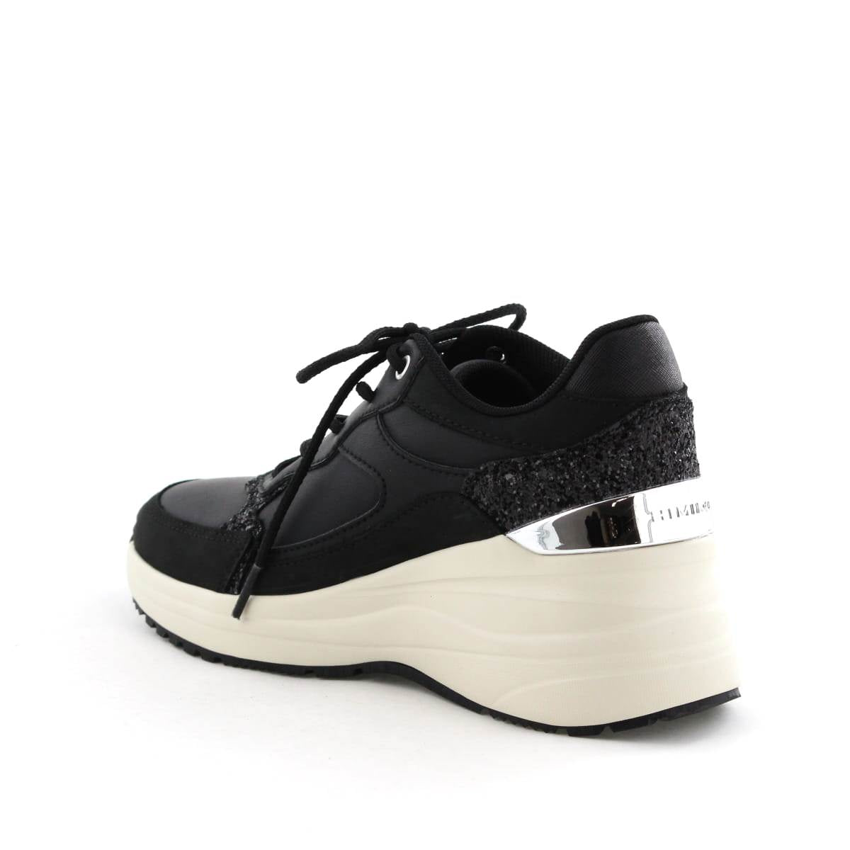 【25AW新色】美脚ヒールアップスニーカー/657106