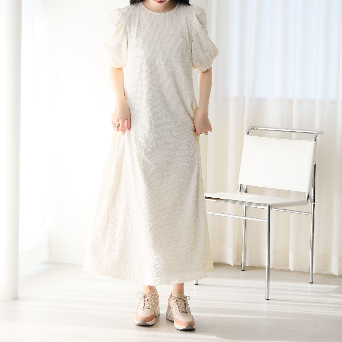 【25AW新色】美脚ヒールアップスニーカー/657106