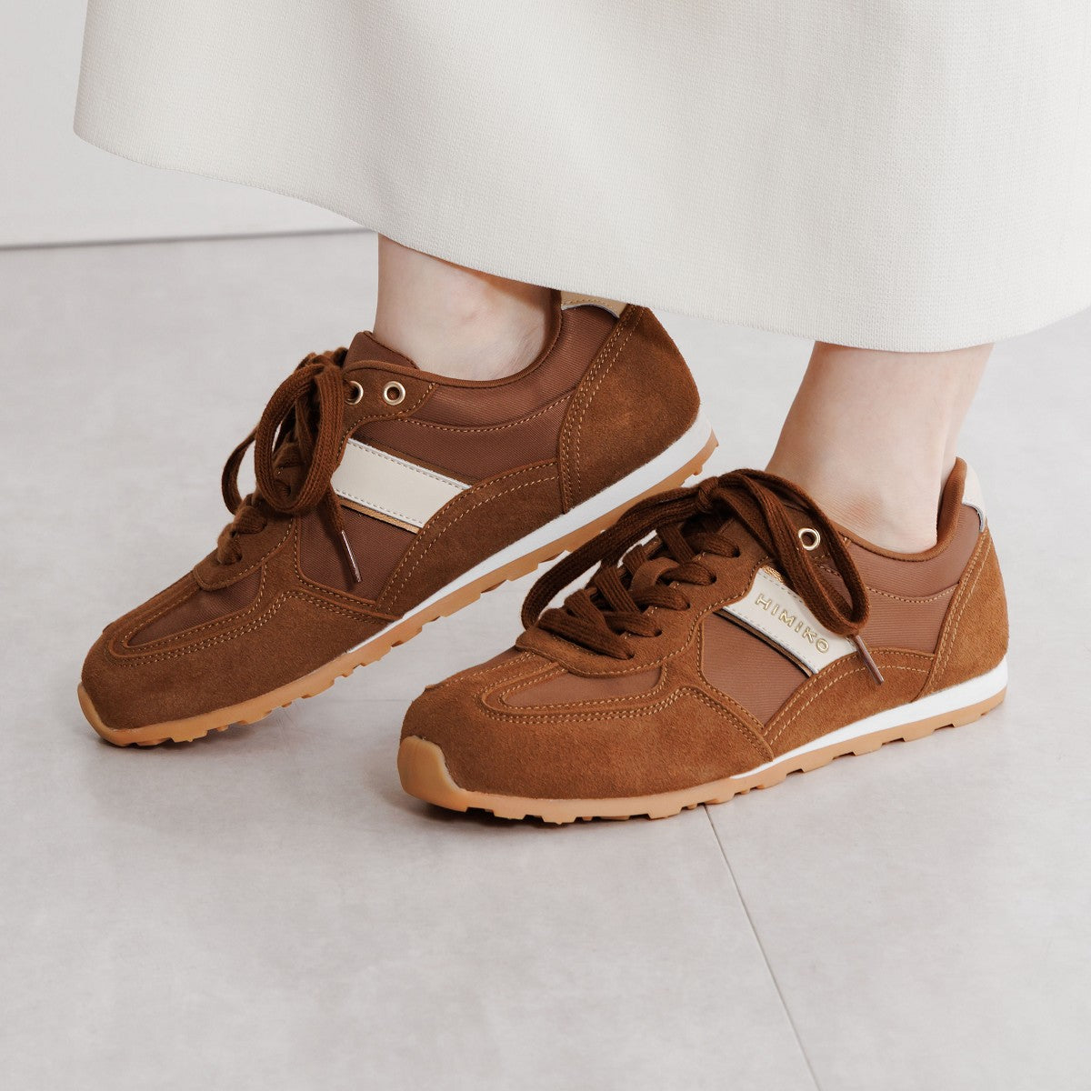 【25AW】フラットスエードコンビスニーカー/657302