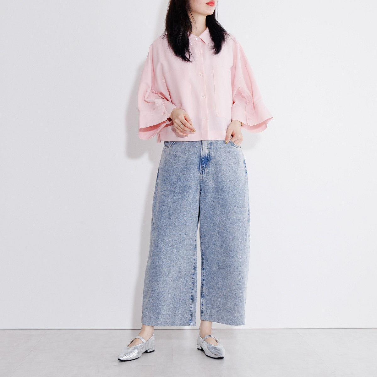 《予約/3月下旬入荷予定》パンチングレザーメリージェーンパンプス/661103