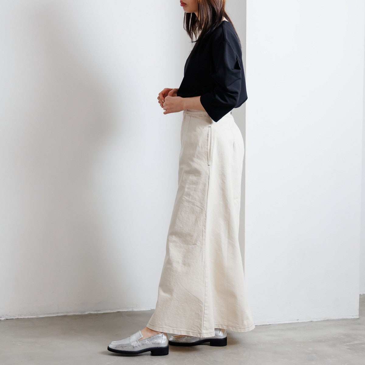 【26SS】パンチングレザーソフトローファー/661105