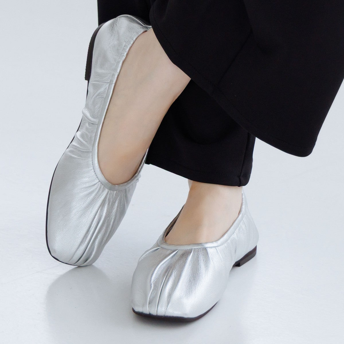 【26SS】ドレープデザインフラットパンプス/661116