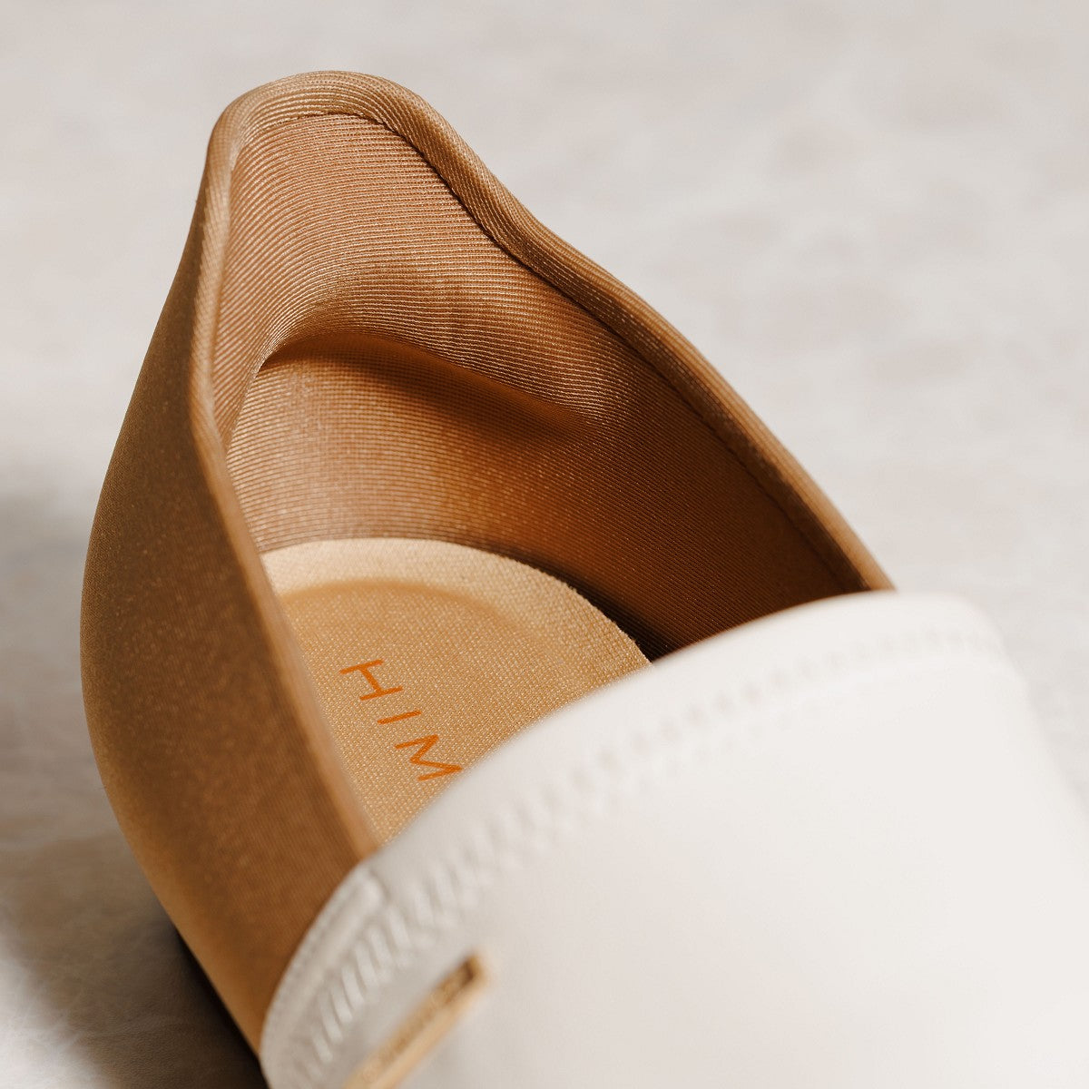 【先行販売】【瞬間フィット】ハンズフリーストレッチレザーパンプス/661118