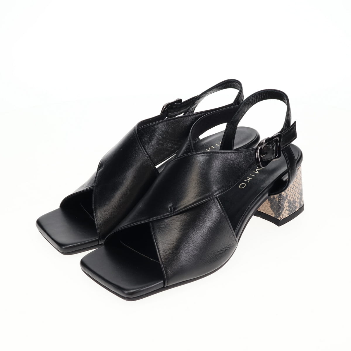 《予約/4月中旬入荷予定》ブロックヒールカバードクロスサンダル/661205