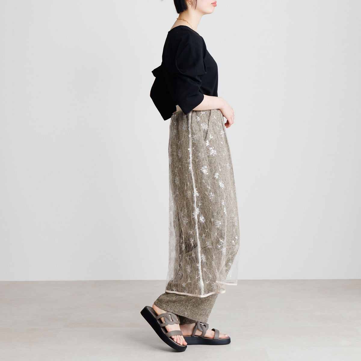 【SALE】【26SS】カットワークトラックソールサンダル/661234
