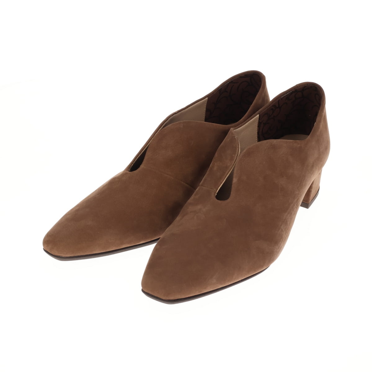 《予約/10月上旬入荷予定》【26AW】Uカットハイバンプシューズ/661313