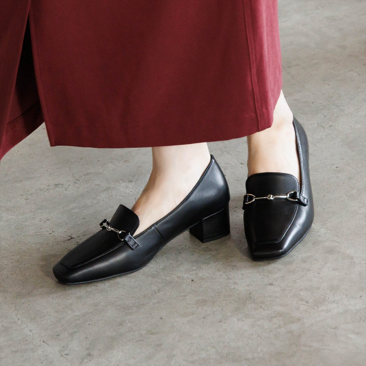 《予約/9月中旬入荷予定》【26AW】4cmヒールビットローファー/661320