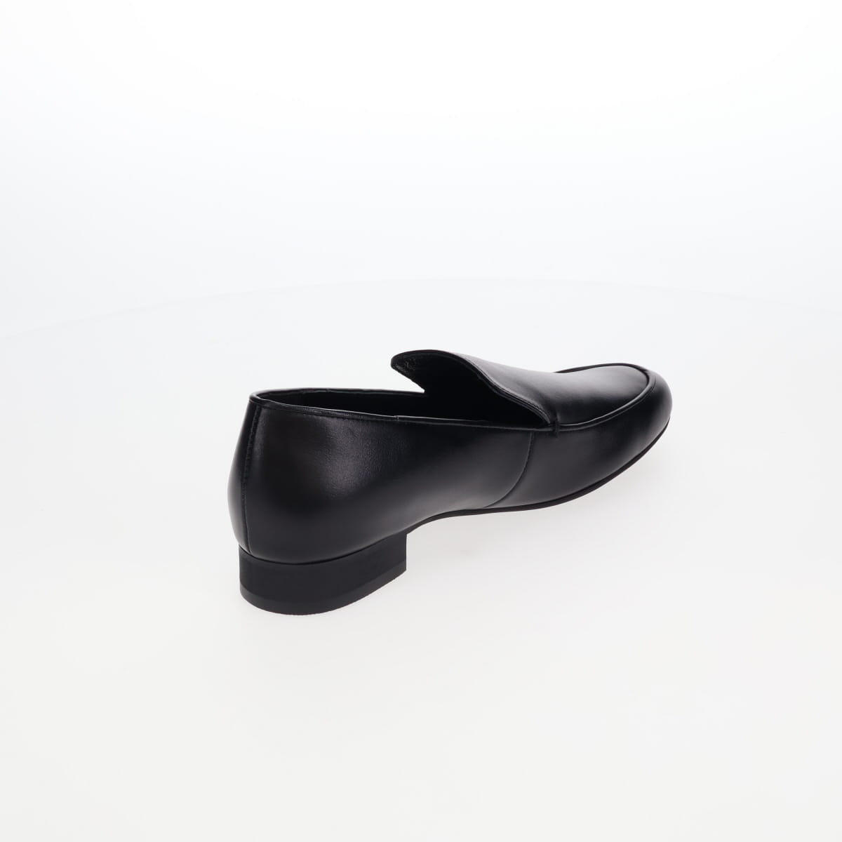 【26AW】ラウンドトゥソフトローファー/661321