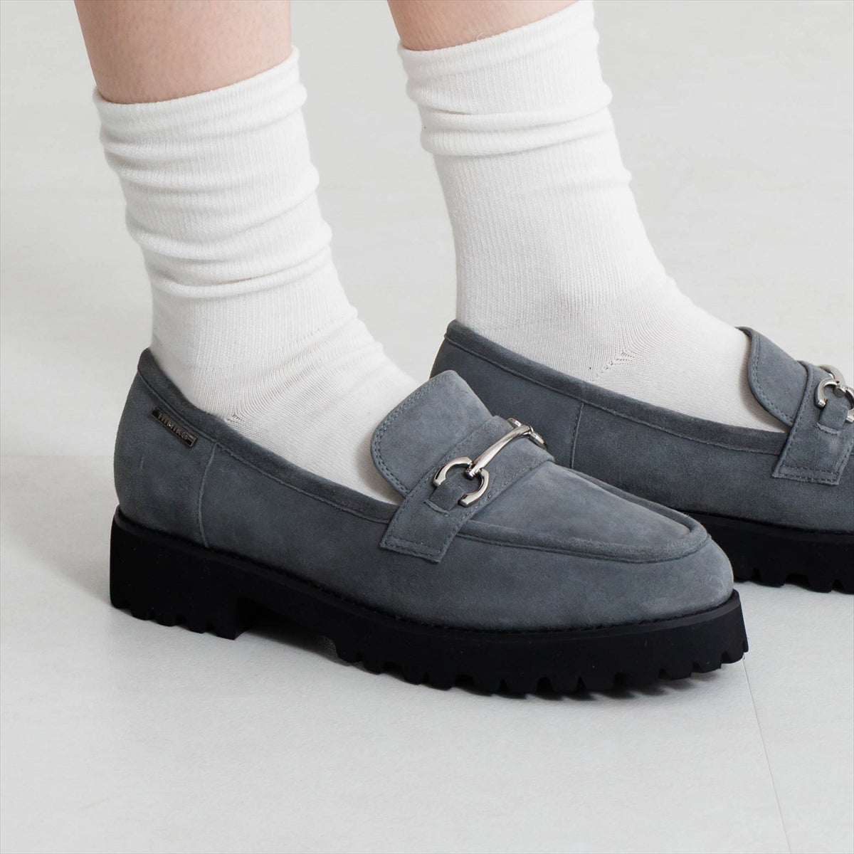 《予約/9月中旬入荷予定》【26AW】トラックソールビットローファー/661322