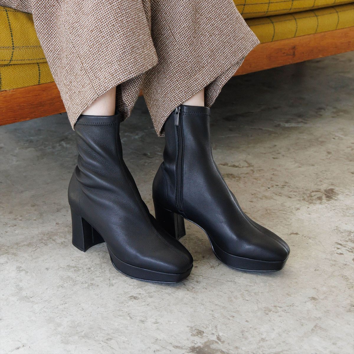 《予約/10月中旬入荷予定》【26AW】ストームストレッチレザーブーツ/661404
