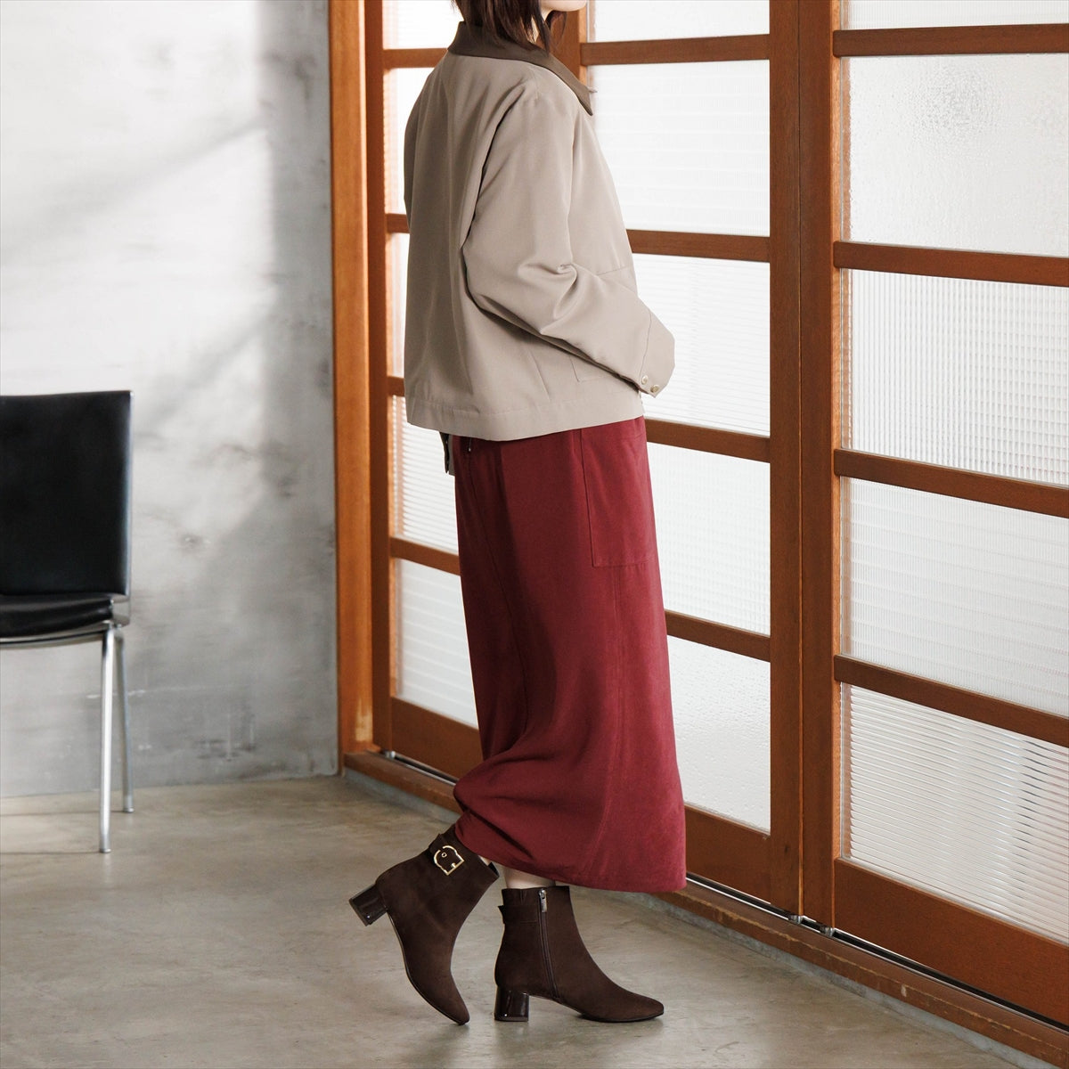 《予約/9月下旬入荷予定》【26AW】サイドモチーフバックルブーツ/661408