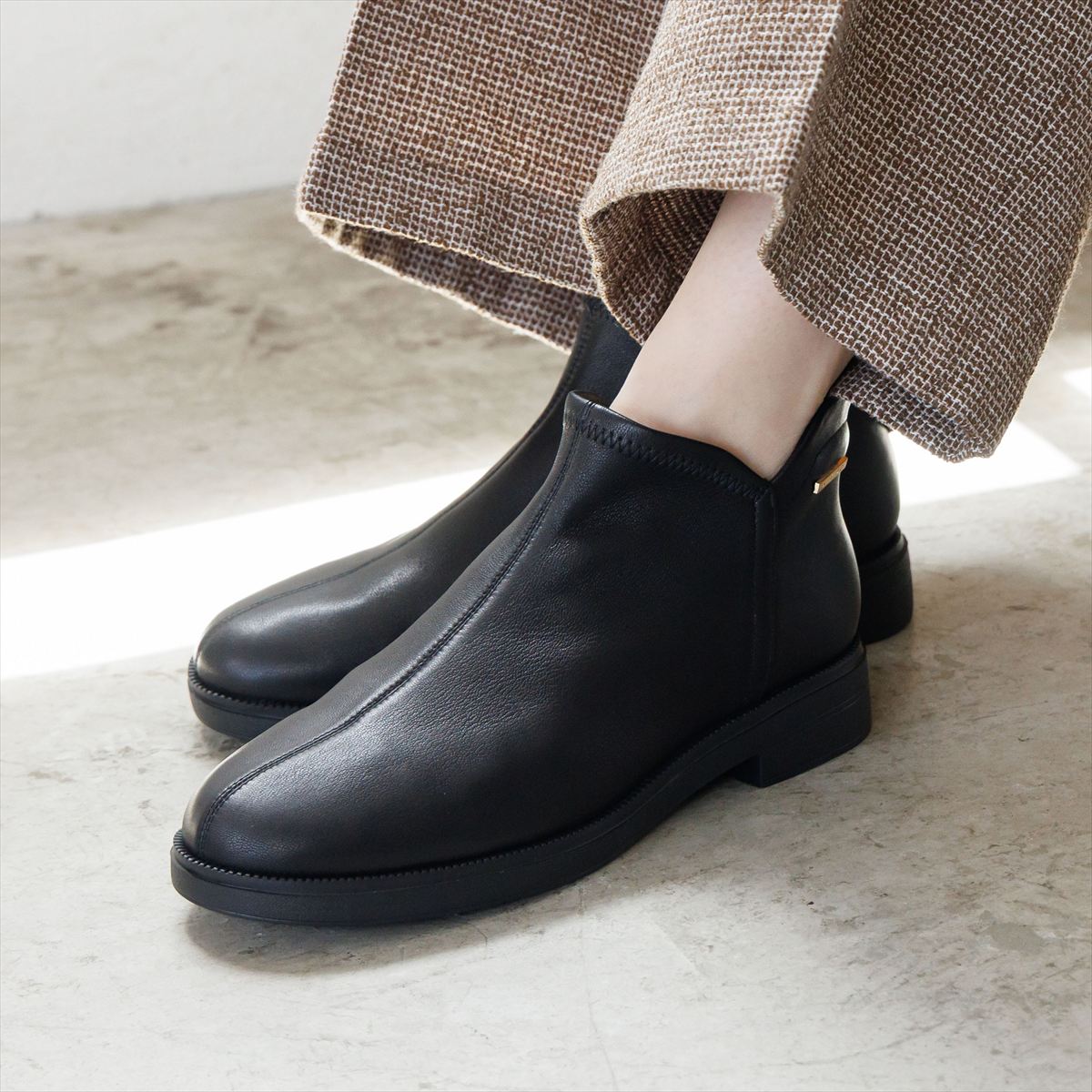 【26AW】【瞬間フィット】ハンズフリーショートブーツ/661421