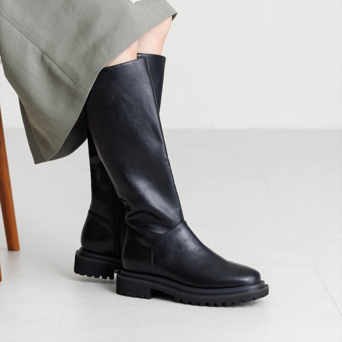 《予約/12月上旬入荷予定》【26AW】トラックソールロングブーツ/661423