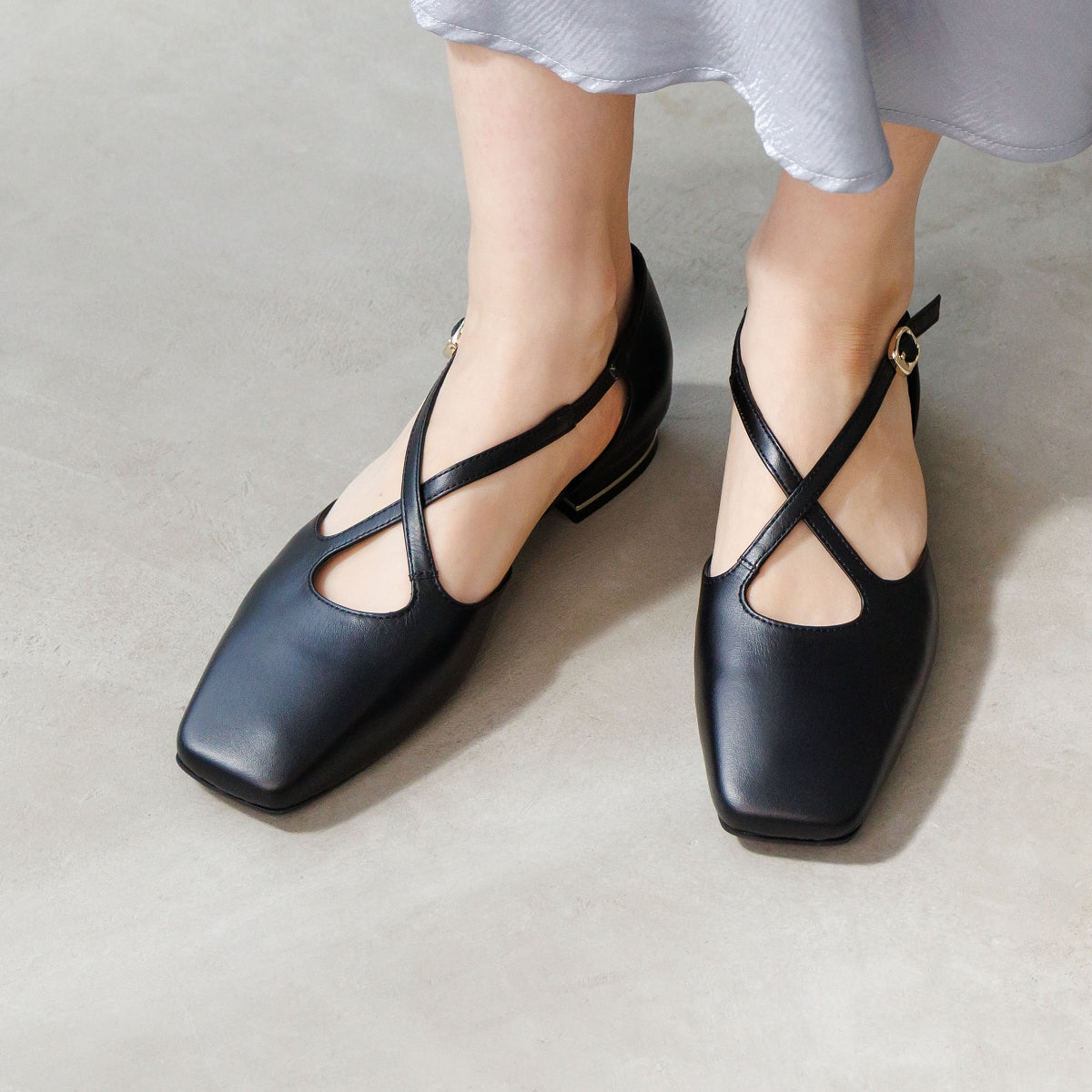 【26SS】クロスベルトセパレートパンプス/661503