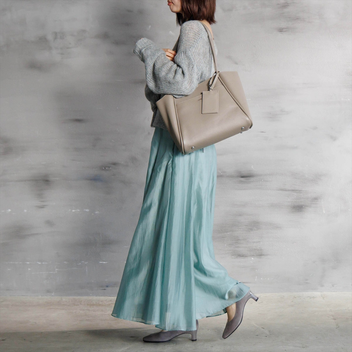 【26AW】ソフトスクエアトゥプレーンパンプス/663102
