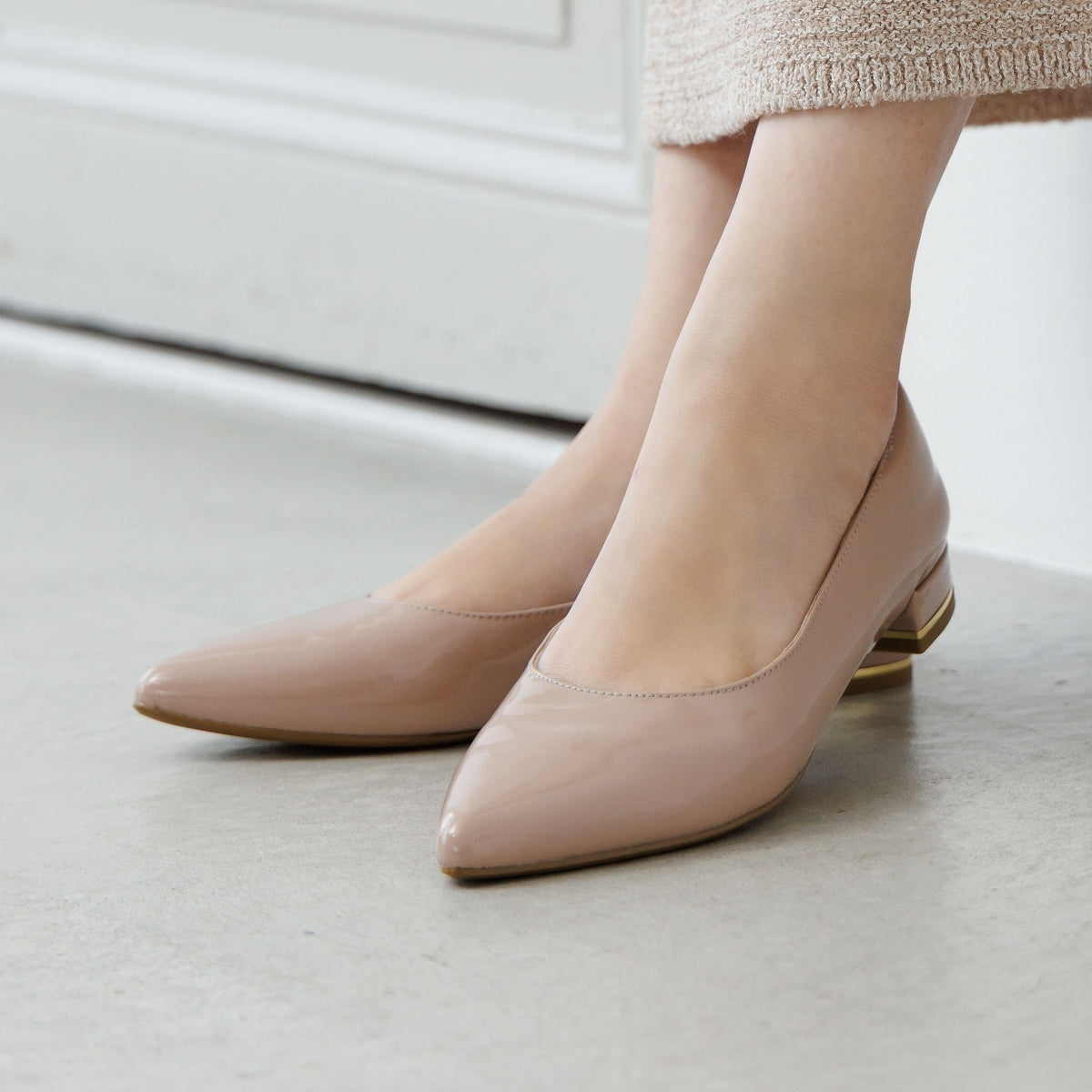 【跳べるパンプス】ポインテッドトゥフラットパンプス/663105