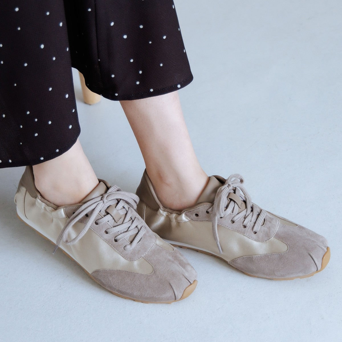 【26SS】2WAYレースフラットスニーカー/667102