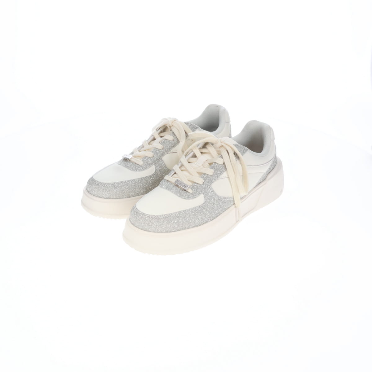 《一部予約/10月中旬入荷予定》【26AW】2WAYレース厚底コートソールスニーカー/667301
