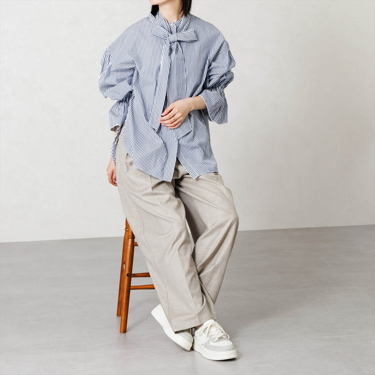 《一部予約/10月中旬入荷予定》【26AW】2WAYレース厚底コートソールスニーカー/667301