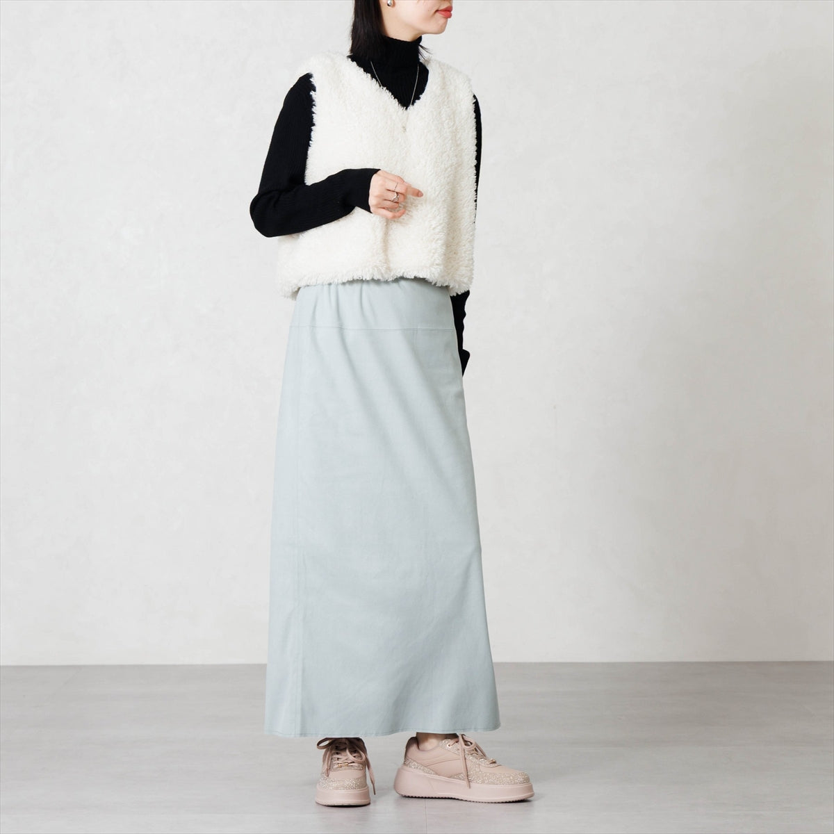 《一部予約/10月中旬入荷予定》【26AW】2WAYレース厚底コートソールスニーカー/667301