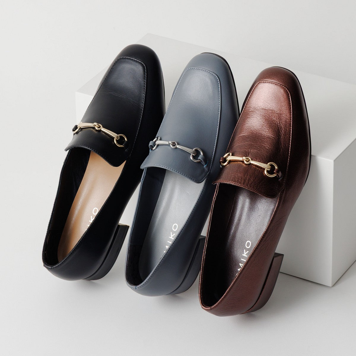 【25AW】スクエアトゥビットローファー/651315