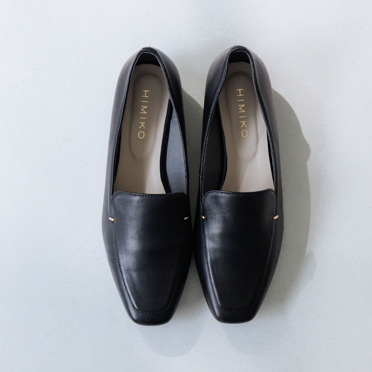 【WEB限定デザイン/再入荷】メタルアクセントローファー/640009