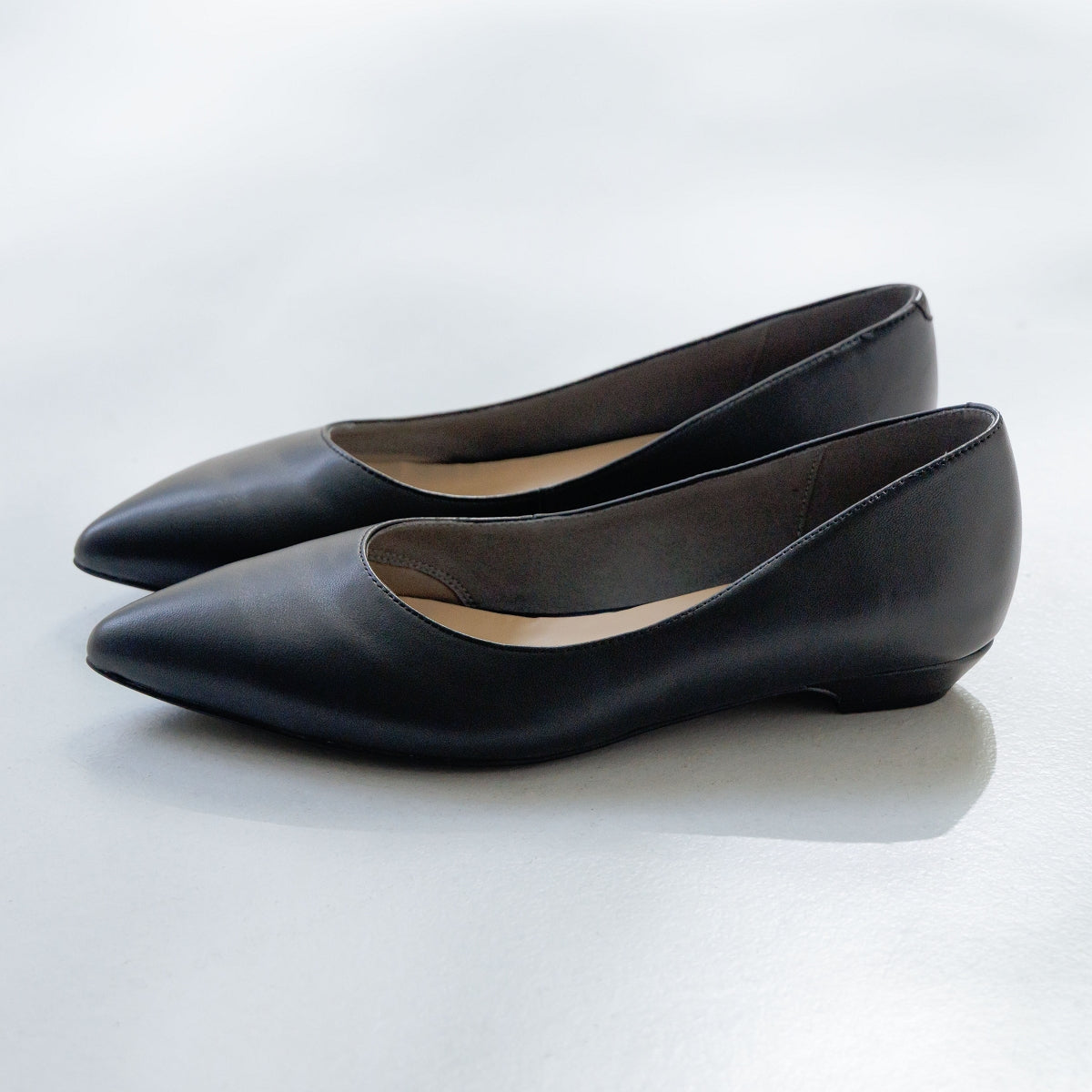 【再入荷／WEB限定デザイン】ローヒールパンプス/640001