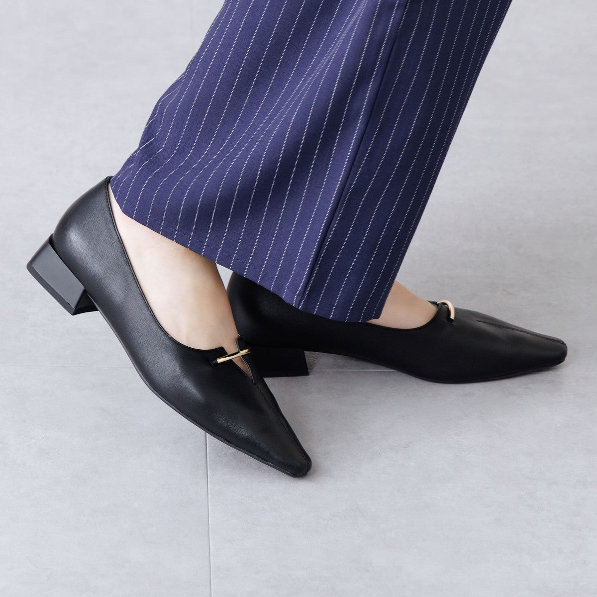 ♡Nayuyo　パンプス♡ 26SS／WEB限定デザイン】メタルバーアクセントパンプス/ 640013