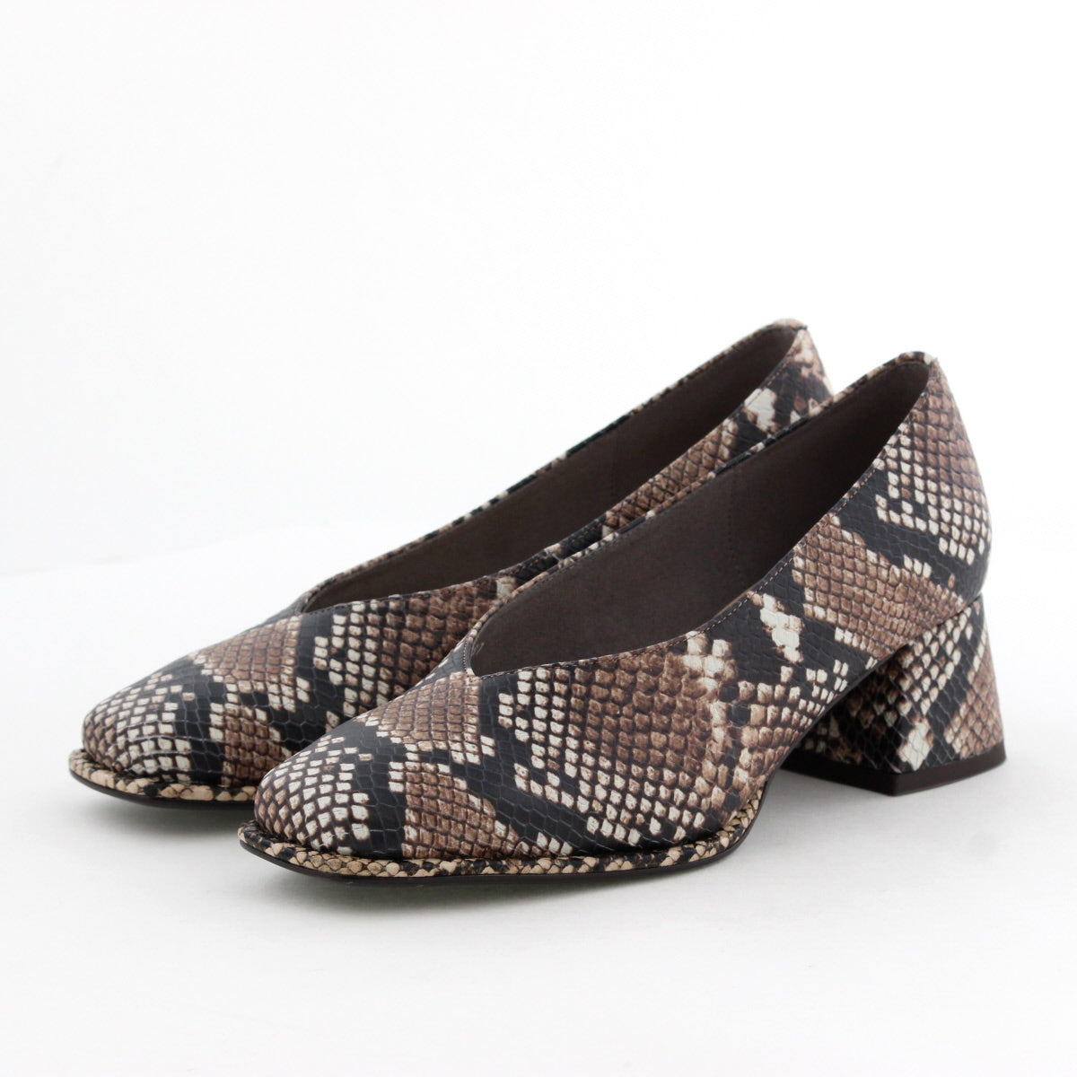 【SALE】Vカットチャンキーヒールパンプス/544311