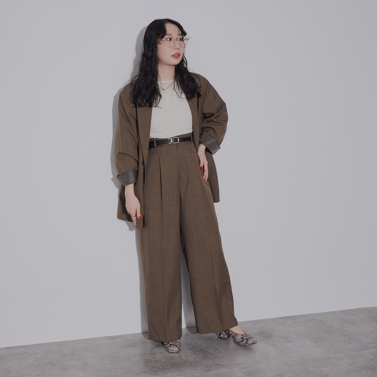 【SALE】Vカットチャンキーヒールパンプス/544311