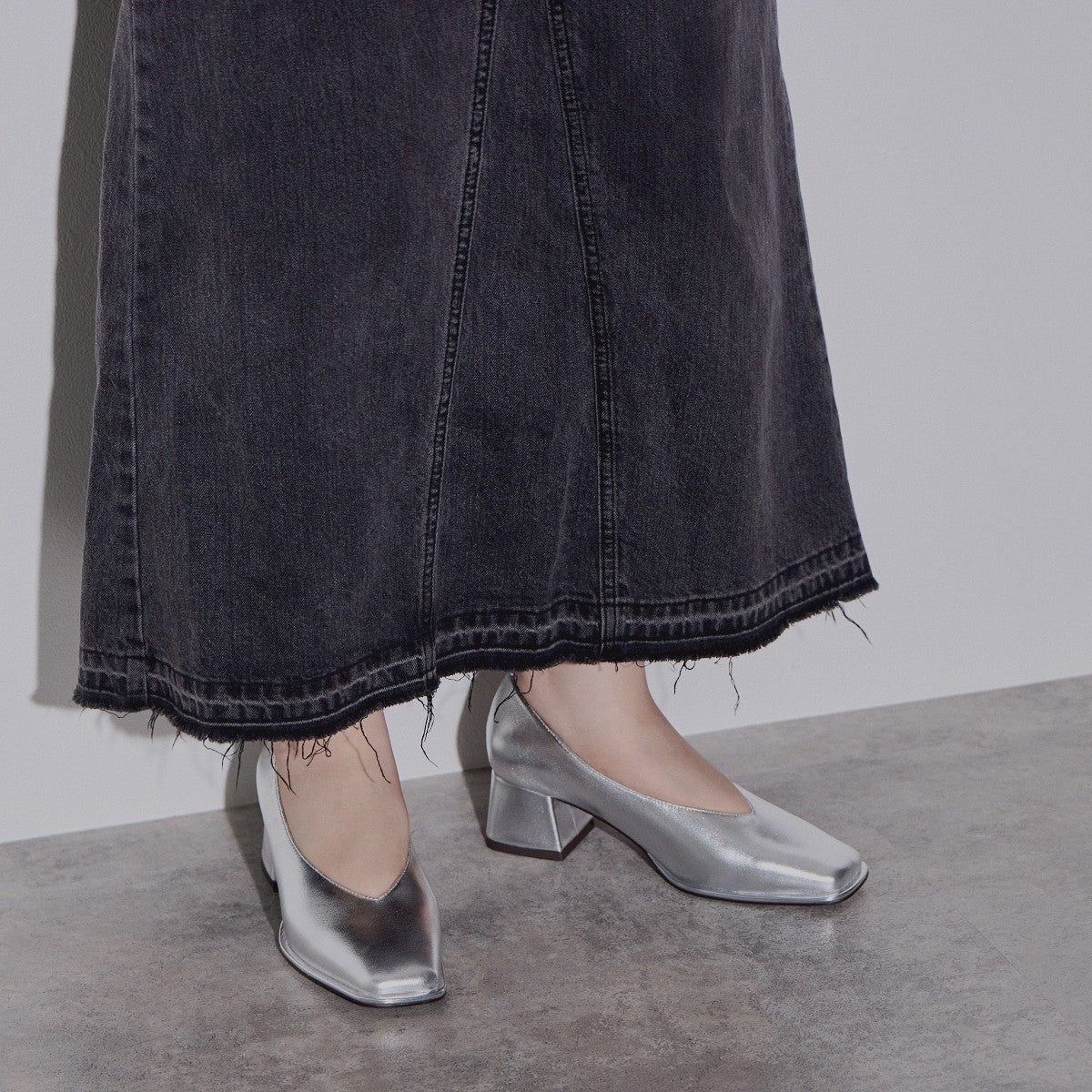 【SALE】Vカットチャンキーヒールパンプス/544311