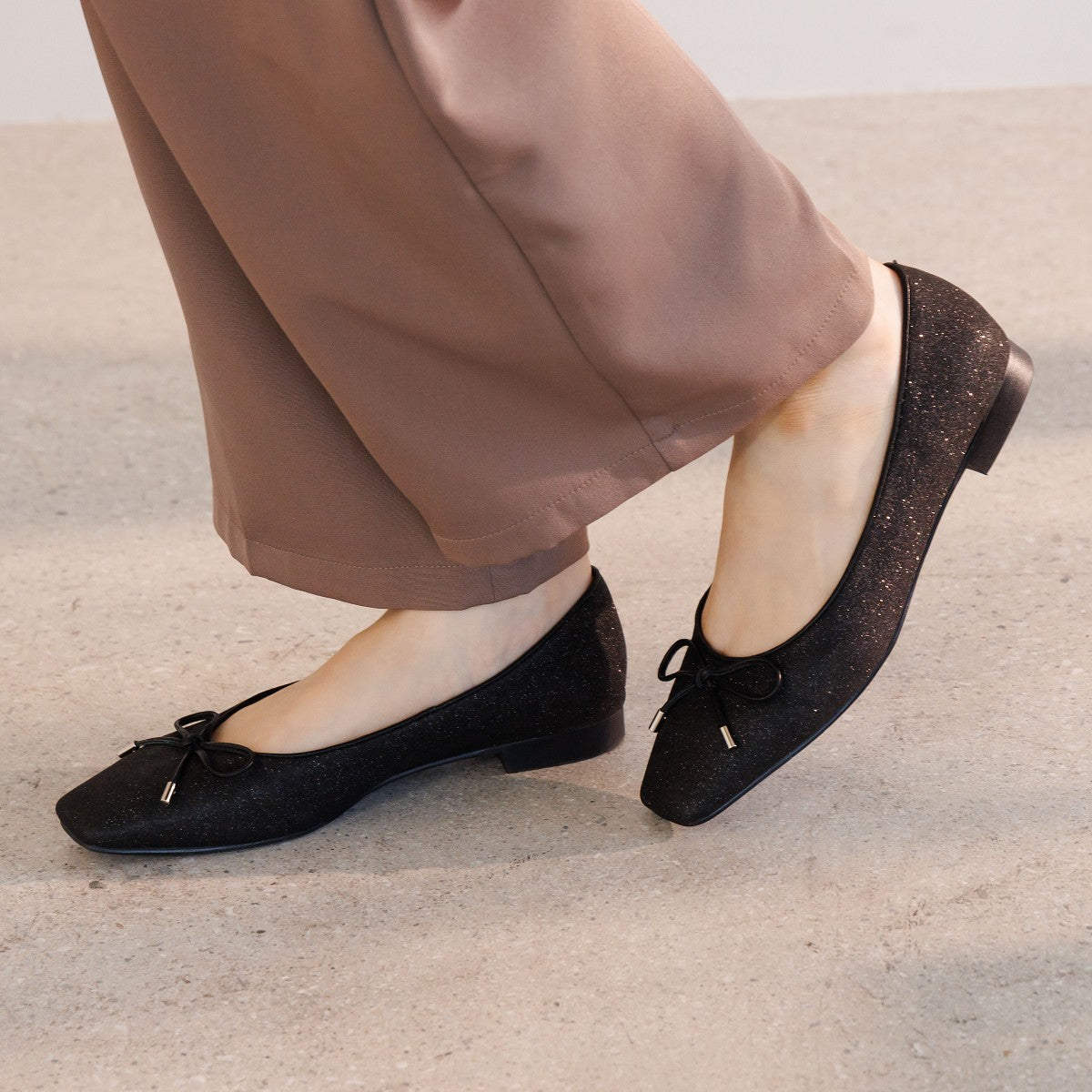 25AW新色】グリッターバレエパンプス/554105