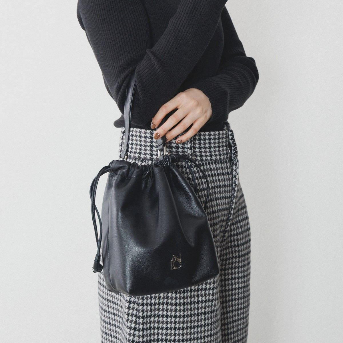 SALE】巾着ショルダーバッグ/554182