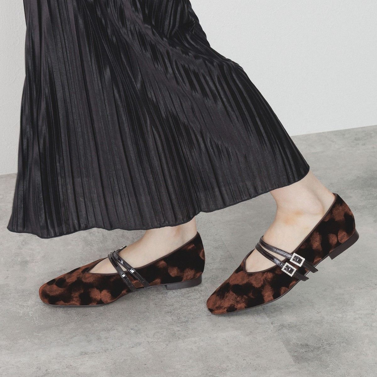 25AW】ダブルストラップメリージェーンパンプス/554306